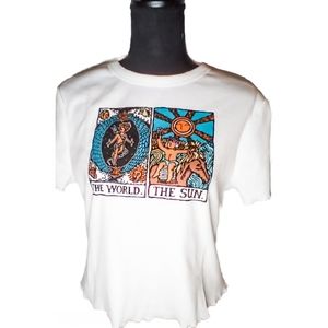 NWOT 💞 Lettuce trim tarot card graphic tee
